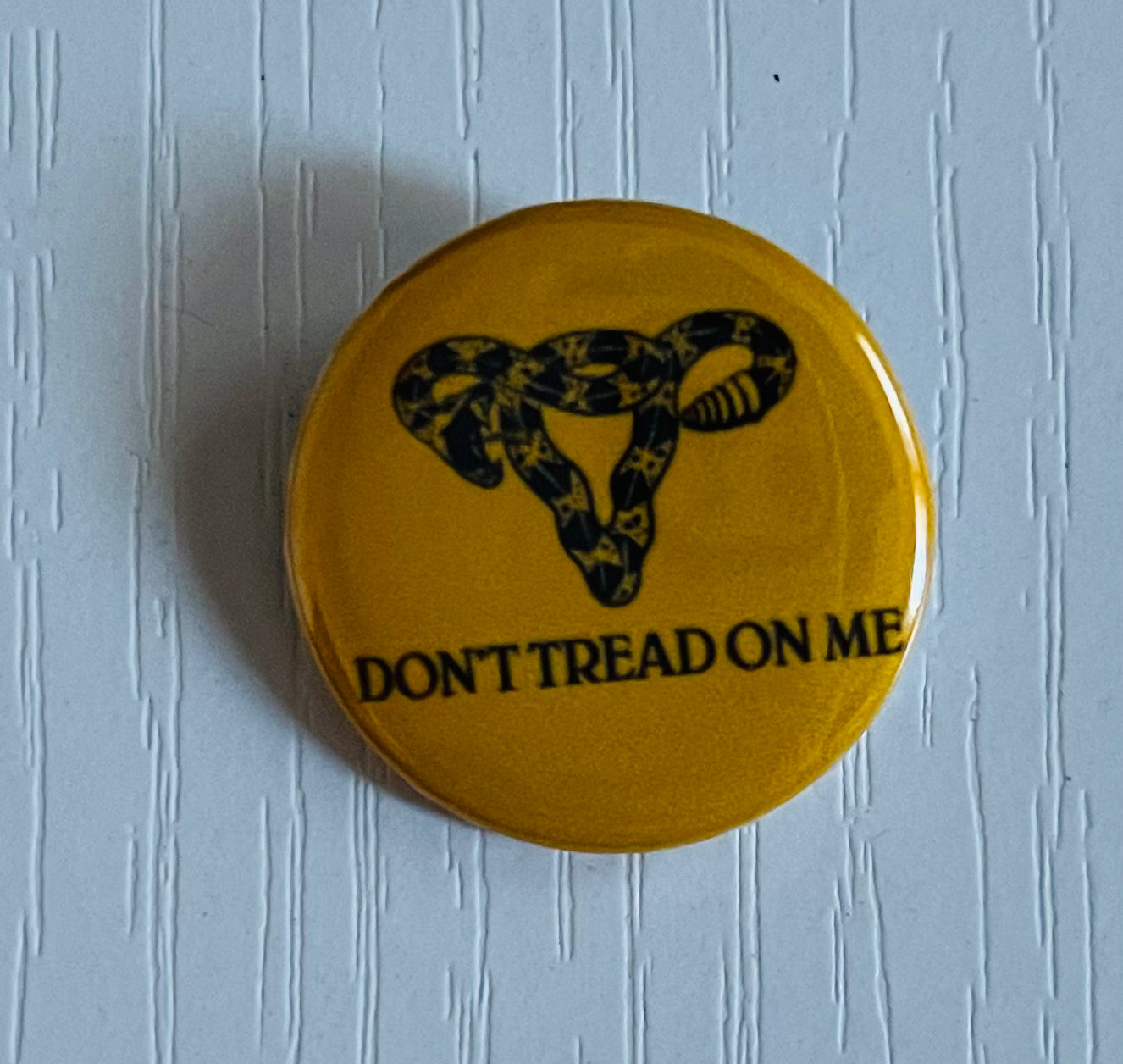 DON’T TREAD ON ME BUTTON